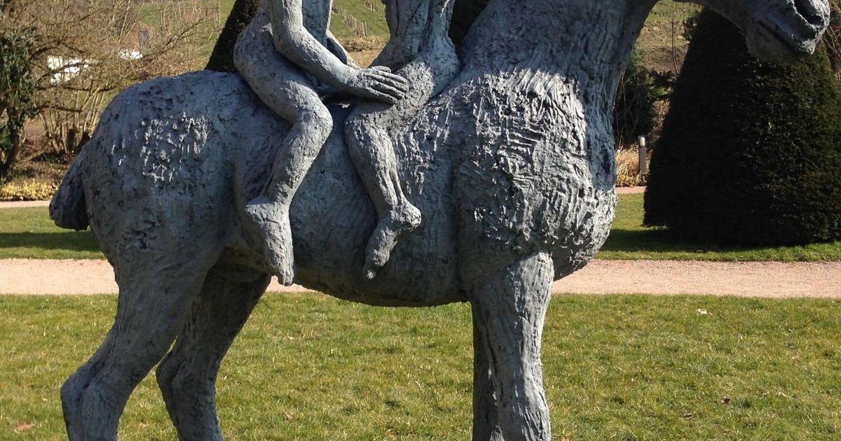 Sophie Ryder — artwork